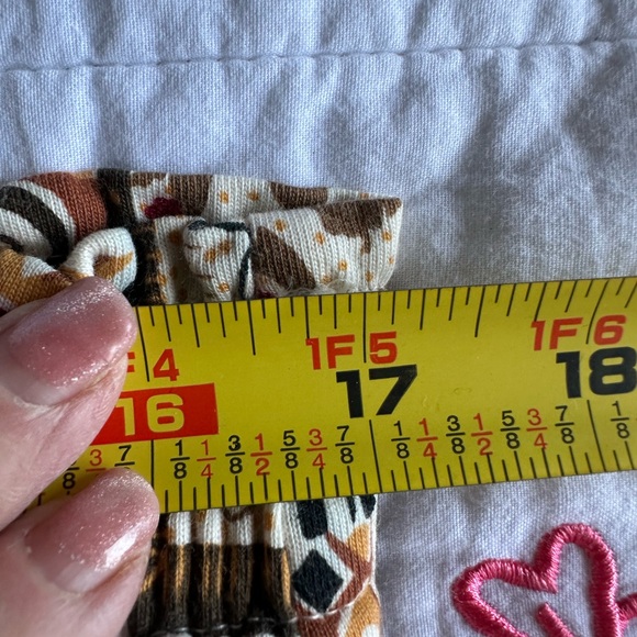 Vintage Bechamel A-Line Shorts with Bold Patterns - Picture 8 of 9